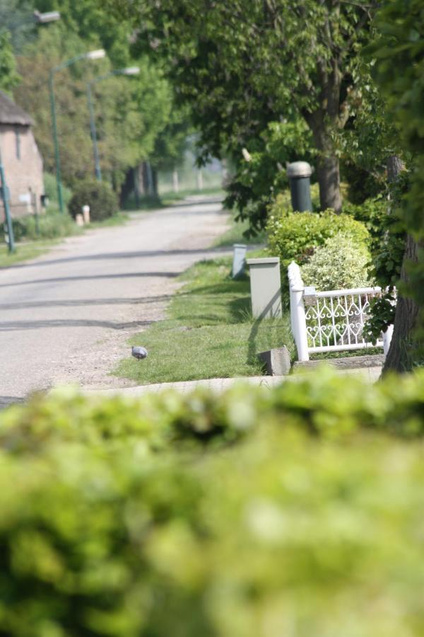 Bed and Breakfast Logerenbijonsz Berghem Экстерьер фото
